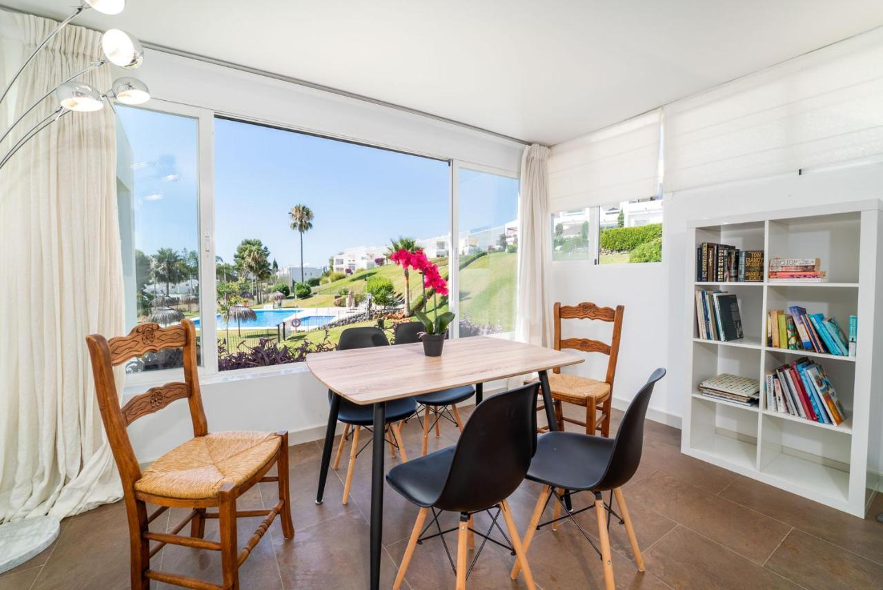 Azahara I, 25a Small Cozy With Great Views Located In The Popular Area Of Nueva Andalucia Apartamento *